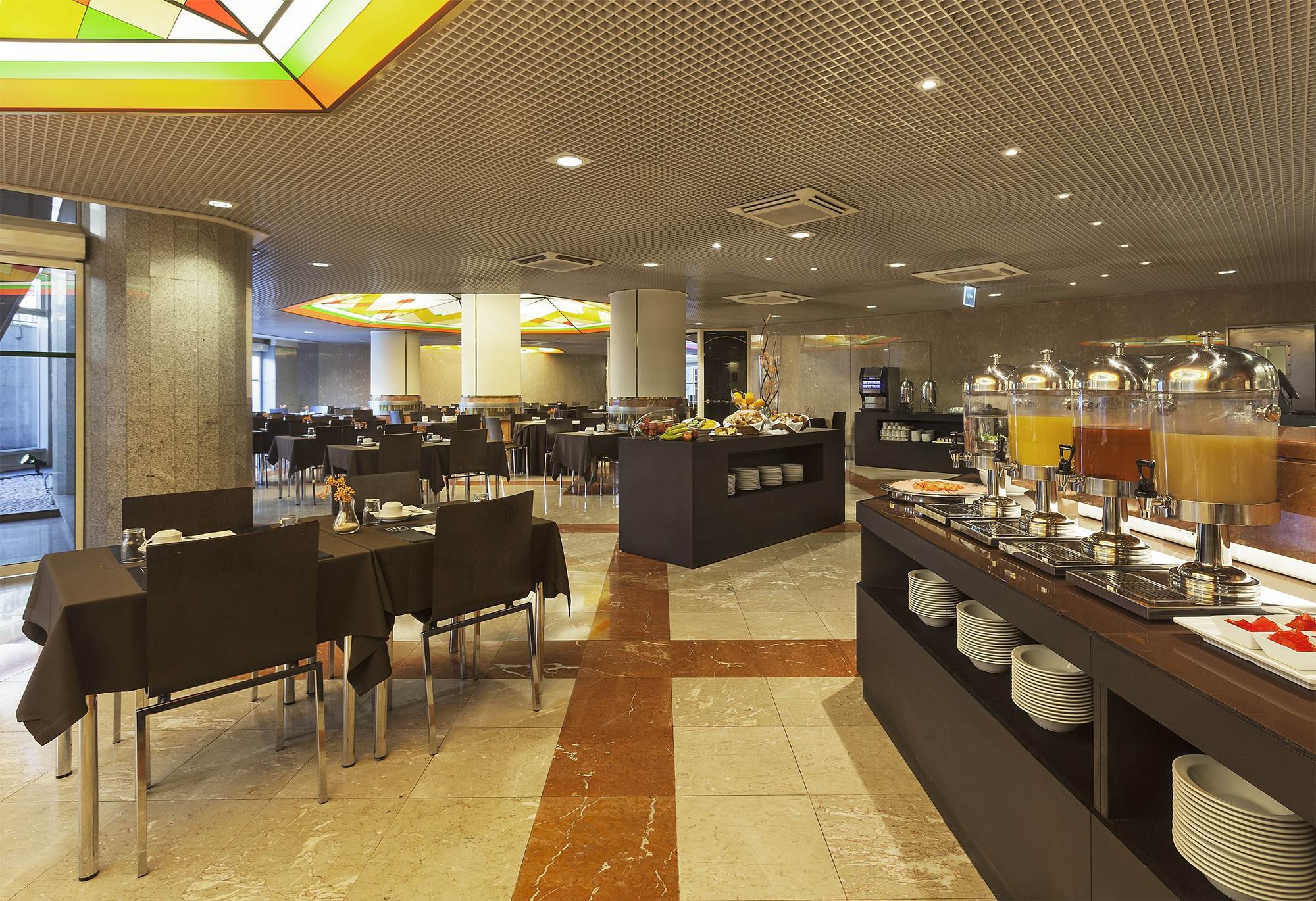 Hf Fenix Porto Hotel Restaurant photo